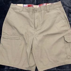Red Head Brand Co 34 shorts Khaki New with tags